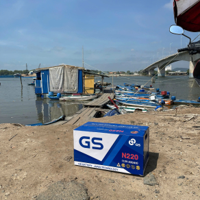 So sánh ắc quy nước và ắc quy khô 2025 – Loại nào bền hơn & phù hợp xe nào?